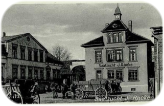 Blick auf den Gutshof J. Raecke in Hemsdorf um 1930 (?)