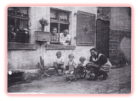 Das Haus der Familie Schlüter vor dem Neubau.